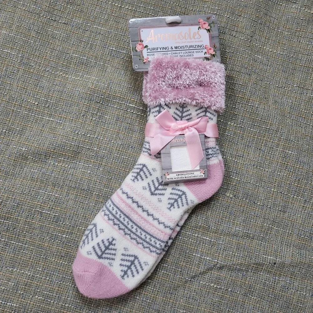 NWT Aromatsone Womens 6-10 1 Pair Fair isle Trees Socks Rose Scented